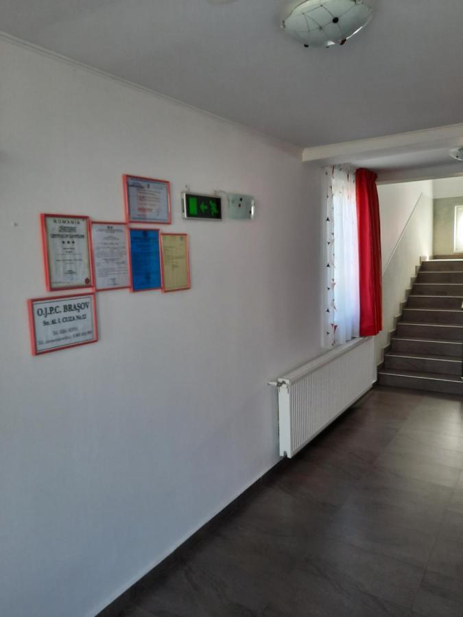 Pensiunea D&D Făgăraş Εξωτερικό φωτογραφία
