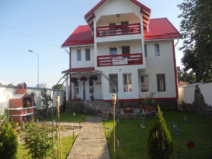 Pensiunea D&D Făgăraş Εξωτερικό φωτογραφία